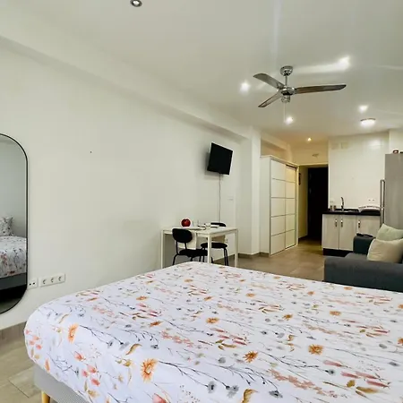 Apartamento Estudio Costa En El Centro De - South Costa